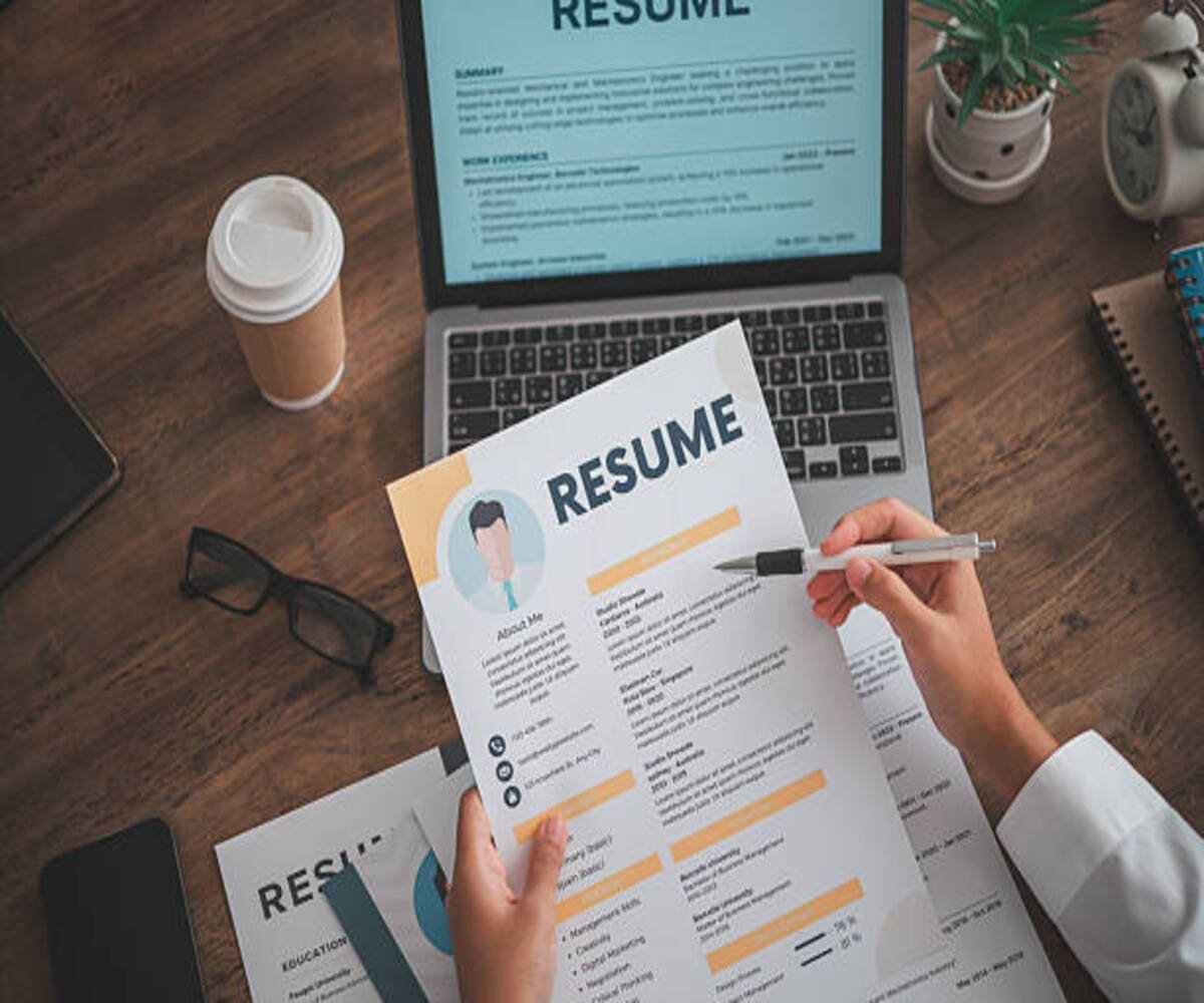 ATS-Friendly Resume Builder by Maplores